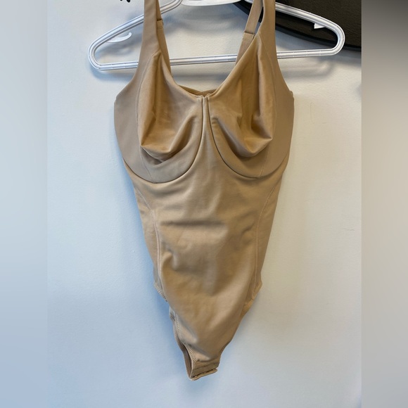 Gaine - Picture 2 of 2